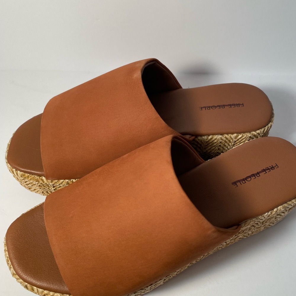 Free People Tan Harbor Freeform rafia Sandals NWB sz 6